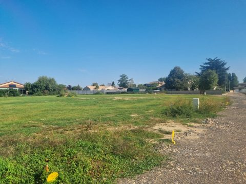 Terrain constructible à Saint André de Bâgé