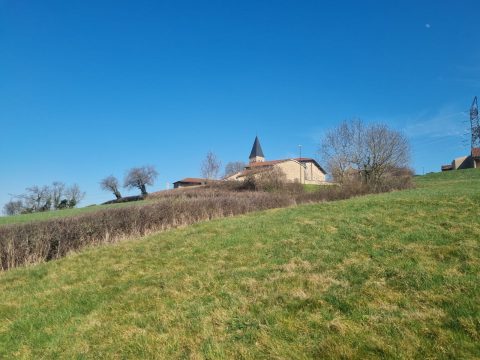 Terrain constructible à Bussières