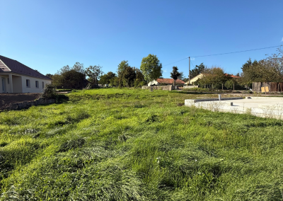 Terrain constructible à Massilly