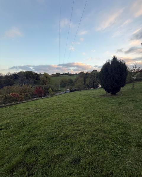 Terrain constructible à Jalogny