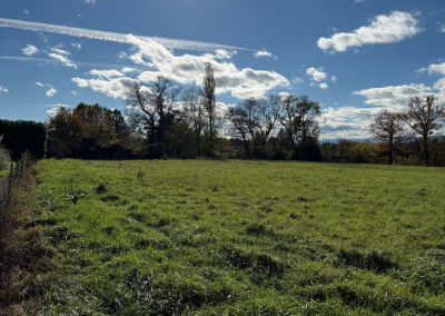 Terrain constructible à Crottet