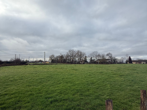 Terrain constructible à Saint-Bénigne